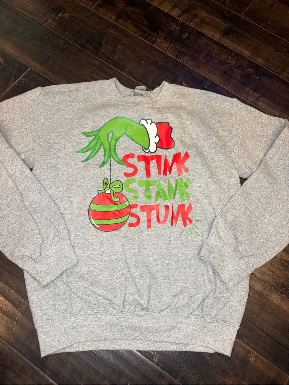 Gildan Stink Stank Stunk Sweatshirt Small Grey Grinch Hand Christmas Pullover